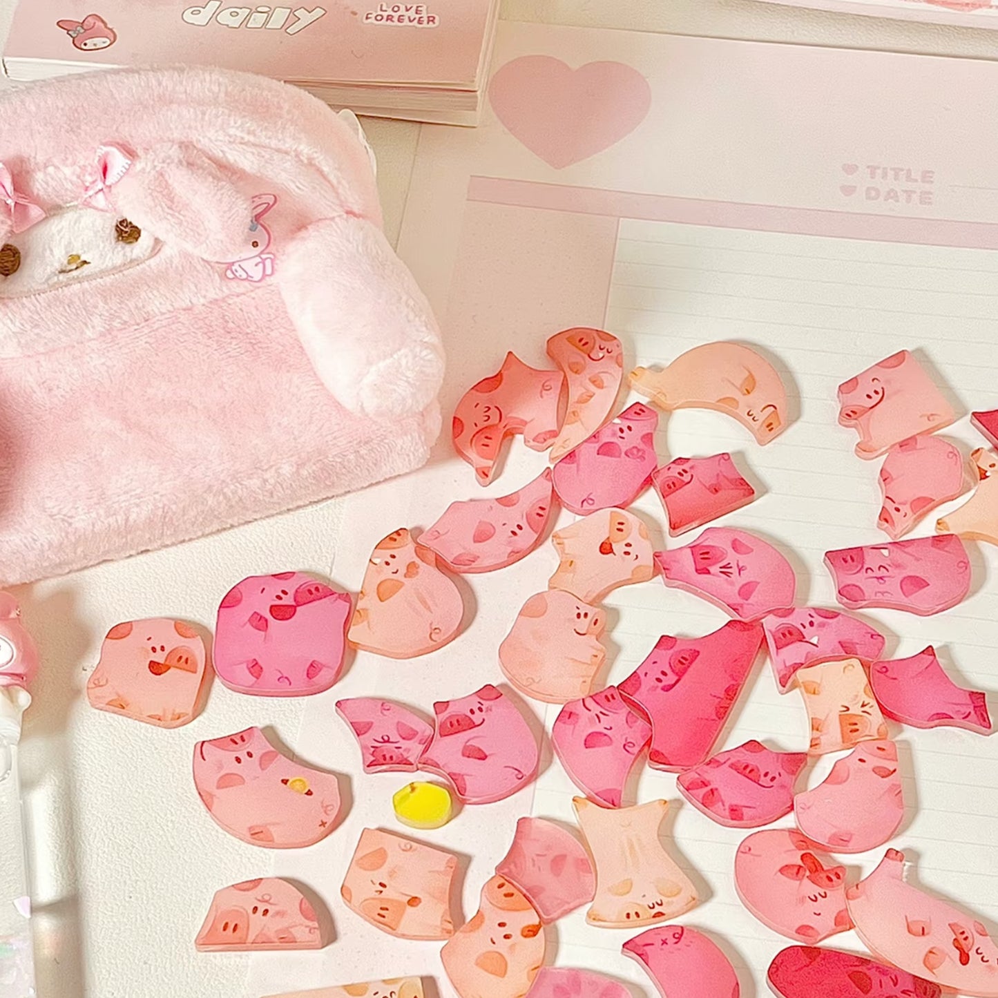 PETS IN THE BOTTLE Piggy Animal Shaped Acrylic Puzzle