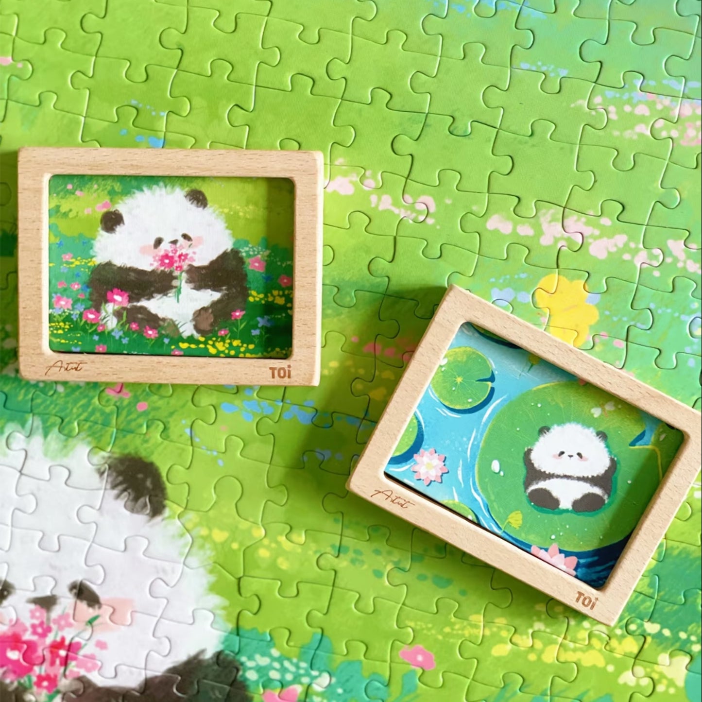 Panda Hua Hua's Observation Journal II 300 Piece Jigsaw Puzzle