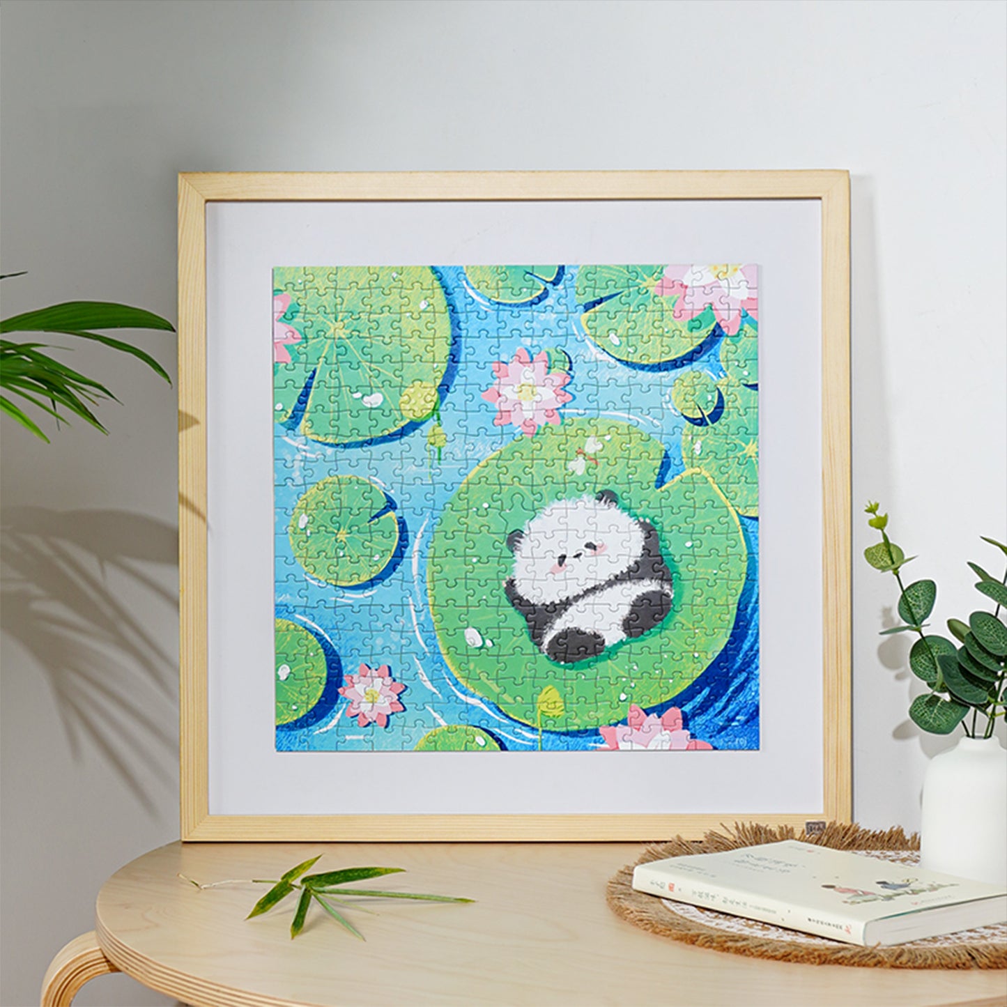 Panda Hua Hua's Observation Journal II 300 Piece Jigsaw Puzzle
