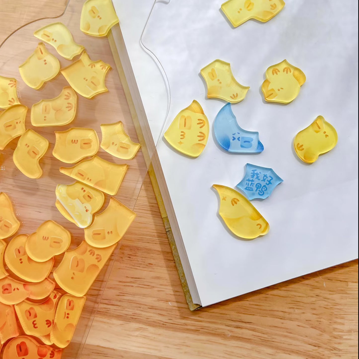 PETS IN THE BOTTLE Duckie Animal Shaped Acrylic Puzzle